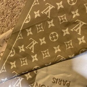 LV alike looking scarf